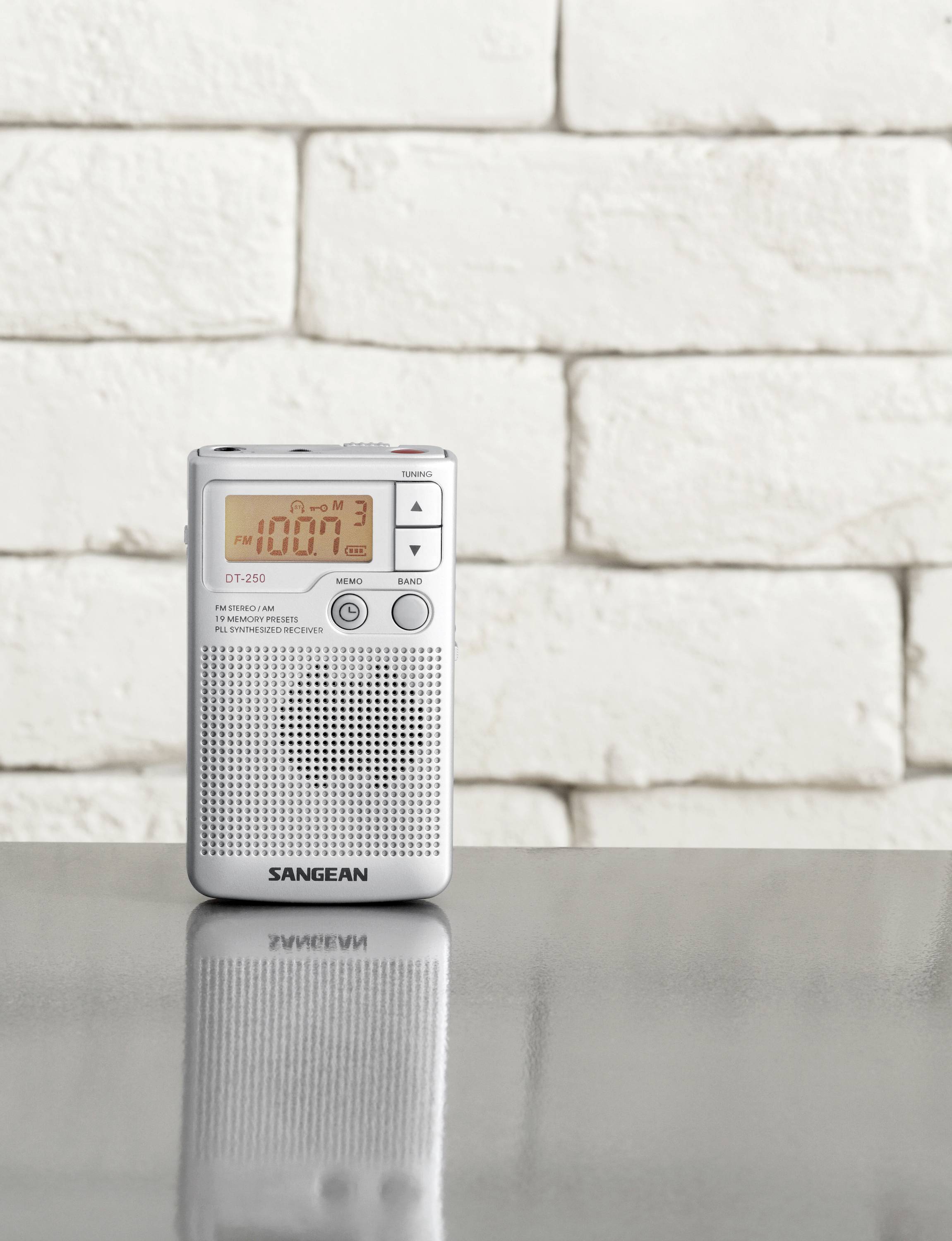 Sangean Pocket 250 Taschenradio UKW, MW Silber