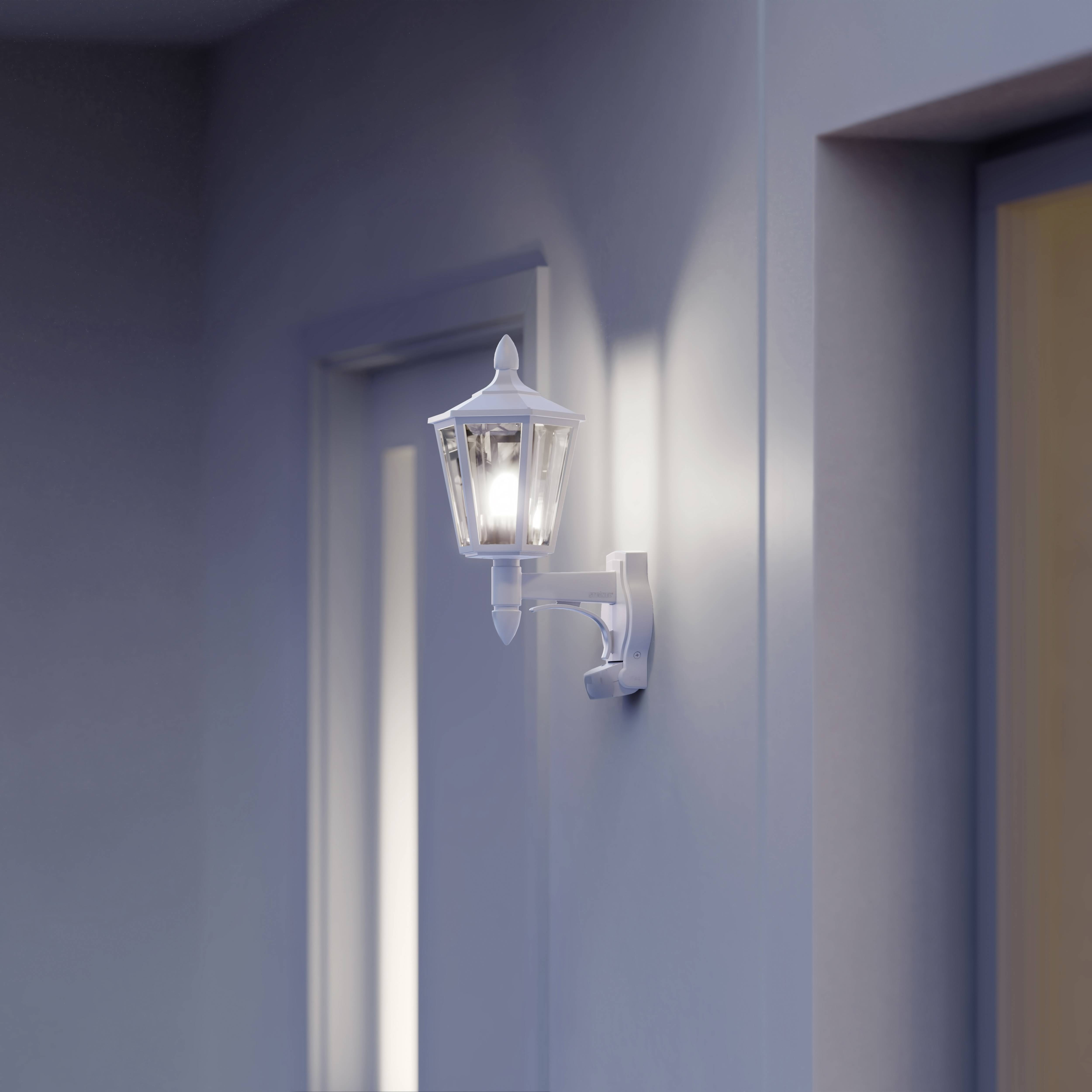 Steinel L 15 S 617912 Außenwandleuchte mit Bewegungsmelder Energiesparlampe, LED E27 60 W Weiß