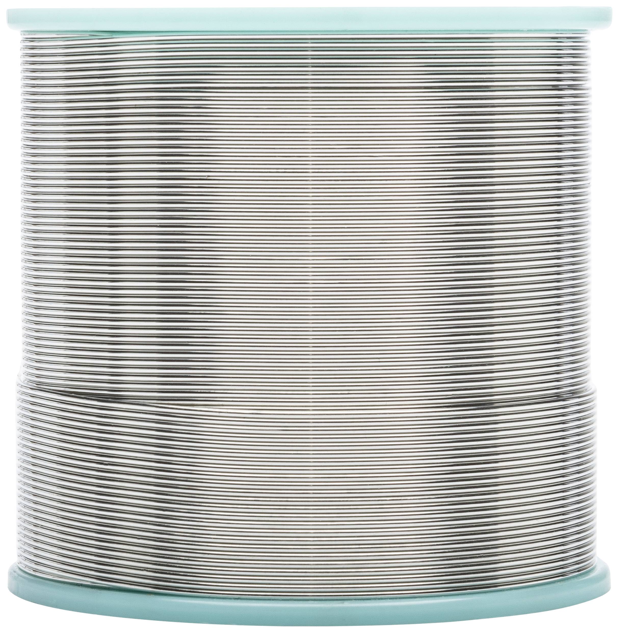 Eine große Rolle mit silbernem Draht, umwickelt auf einem türkisfarbenen Spulenkern.