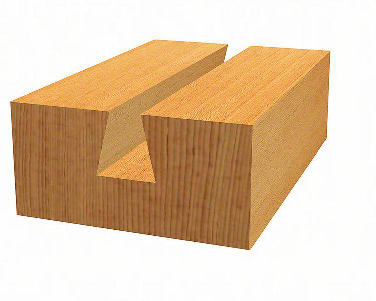 Holzbalken mit U-förmiger Nut, die quer durch das Material verläuft, zeigt Herstellung oder Bearbeitung einer Nutverbindung.