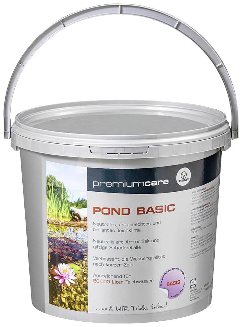 Ein Eimer mit der Aufschrift 'Pond Basic', für die Verbesserung der Wasserqualität von Teichen. Geeignet für bis zu 50.000 Liter.