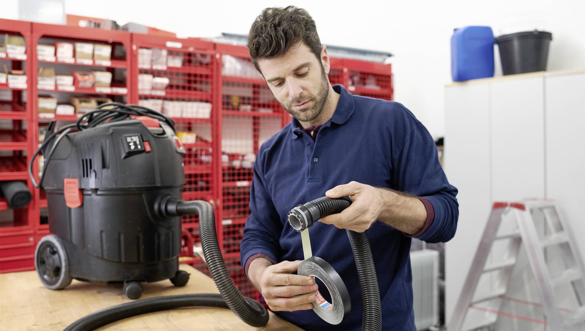 tesa 53949-00000-02 Gewebeklebeband tesa® Gaffer tape Schwarz (L x B) 50 m x 50 mm 1 St.