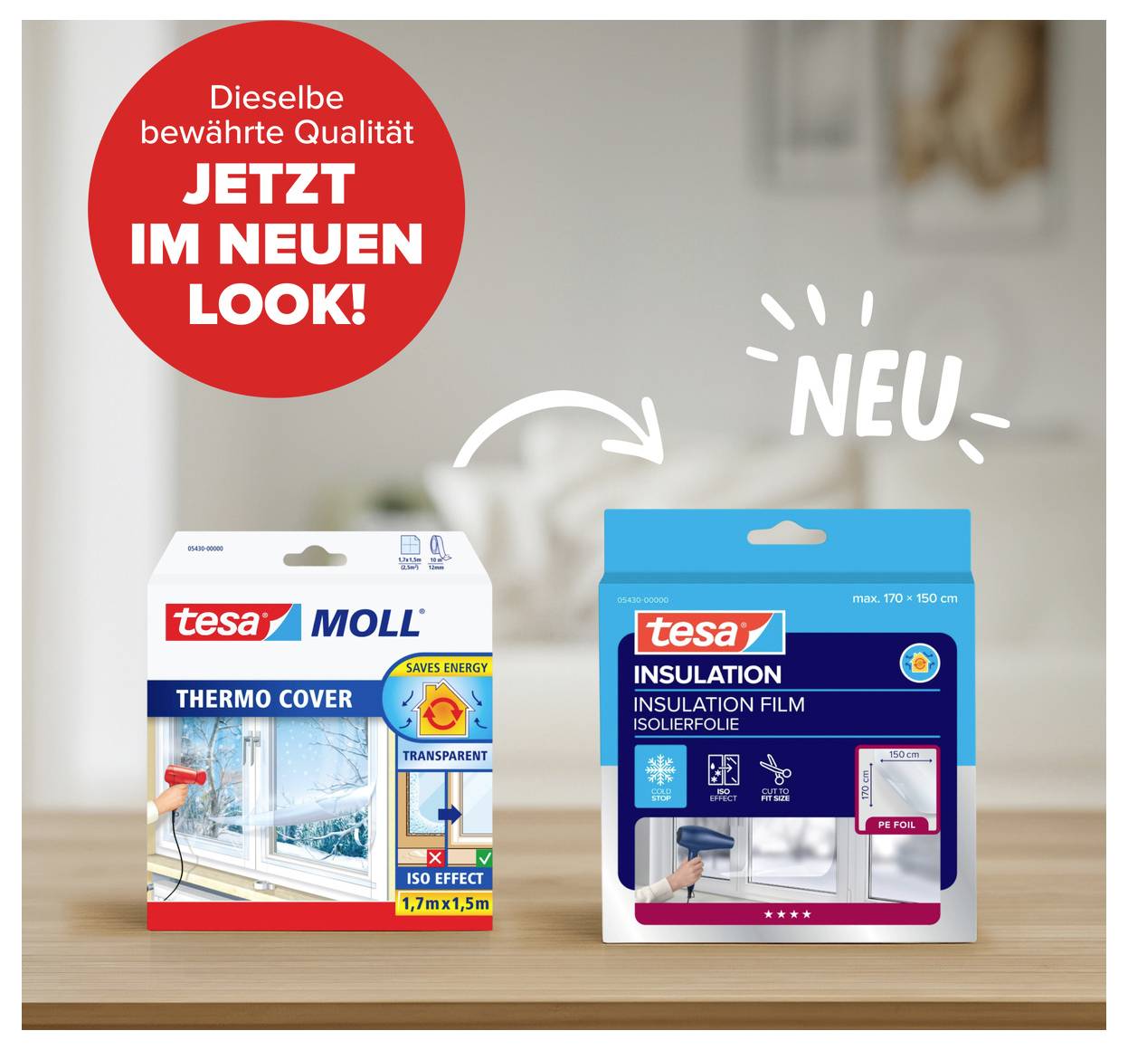 Zwei Verpackungen von Tesa-Produkten nebeneinander. Links: 'Thermo Cover', rechtwinklig. Rechts daneben: 'Insulation Film', zeigt neues Design, mit Pfeil und Text 'NEU'.