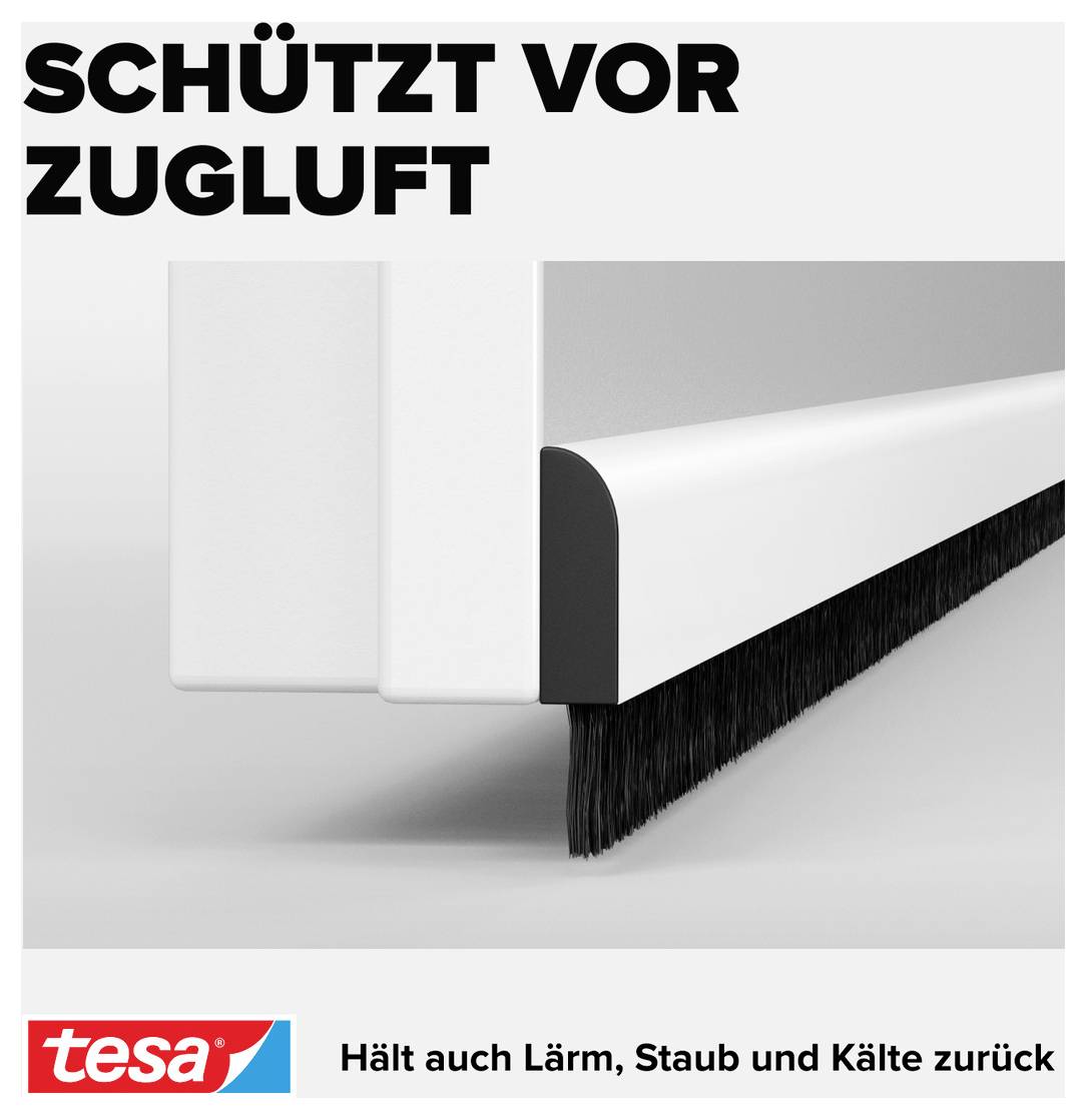 'Schützt vor Zugluft' steht über einer Illustration einer Türdichtung, die Luft durch Borsten blockiert. Markenlogo unten: 'tesa'.