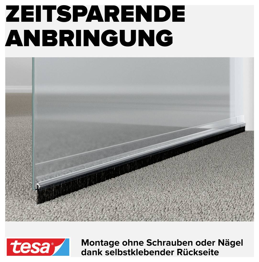 Türdichtungsbürste an Glastür montiert; Werbung für 'tesa' Produkt ohne Schrauben dank selbstklebender Rückseite.