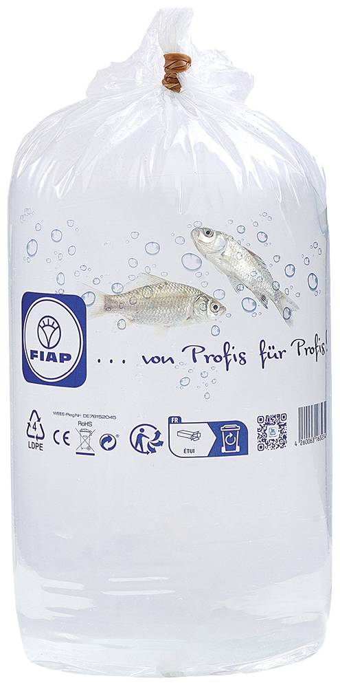 Transparent verpackter Wasserbeutel mit Fischen und der Aufschrift 'von Profis für Profis'. Enthält mehrere Logos und Symbole.