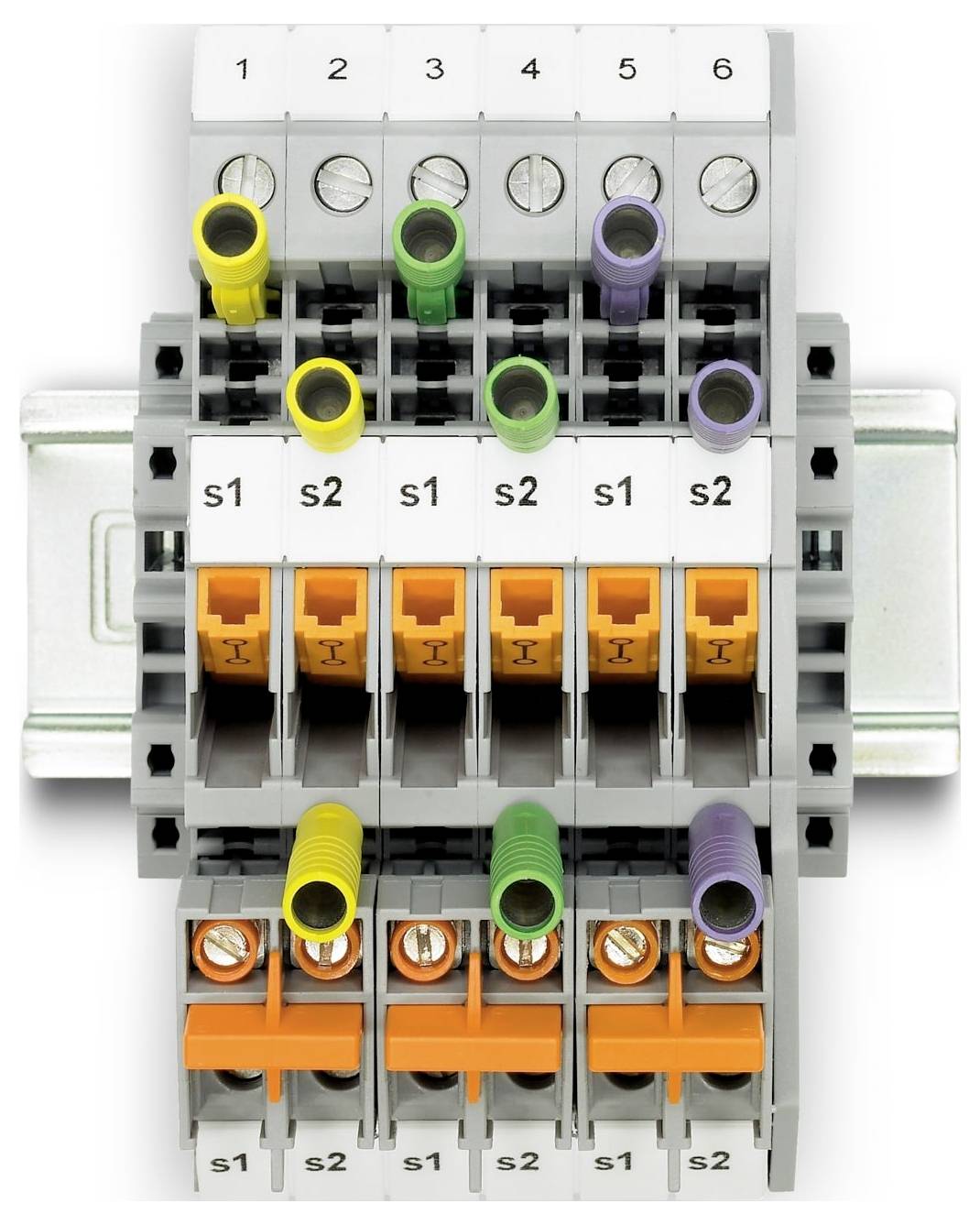 Elektrischer Klemmenblock mit beschrifteten Abschnitten s1 und s2 von 1 bis 6, mit mehreren Steckverbindern in verschiedenen Farben.