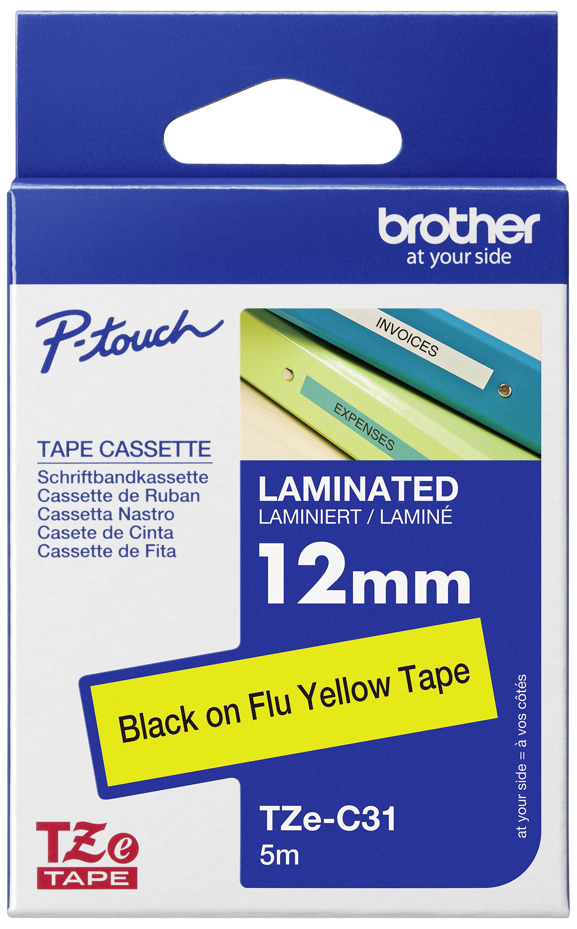 Die Verpackung zeigt eine Brother P-Touch Schriftbandkassette. Text auf der Verpackung: 'Black on Flu Yellow Tape', 12mm, 5m lang.