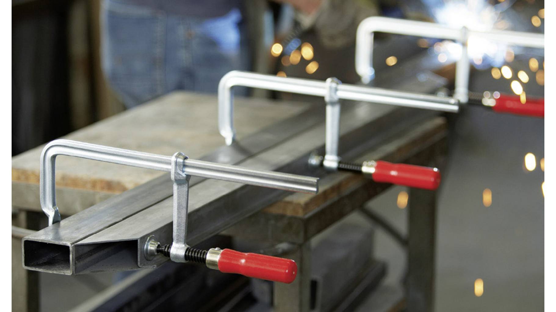 Bessey Ganzstahl-Schraubzwinge Classix GS 100/50 – Spannweite 100 Mm, Ausladung 50 Mm, Holzgriff – Robuste Qualität Ganzstahl Schraubzwinge Bessey Ganzstahl-Schraubzwinge Classix GS 100/50 – Spannweite 100 Mm, Ausladung 50 Mm, Holzgriff – Robuste Qualität Ganzstahl Schraubzwinge