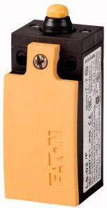 Elektrische Endschalter in orange und schwarz, mit Herstellerinformationen seitlich bedruckt. Der Schalter hat einen drückbaren Knopf.