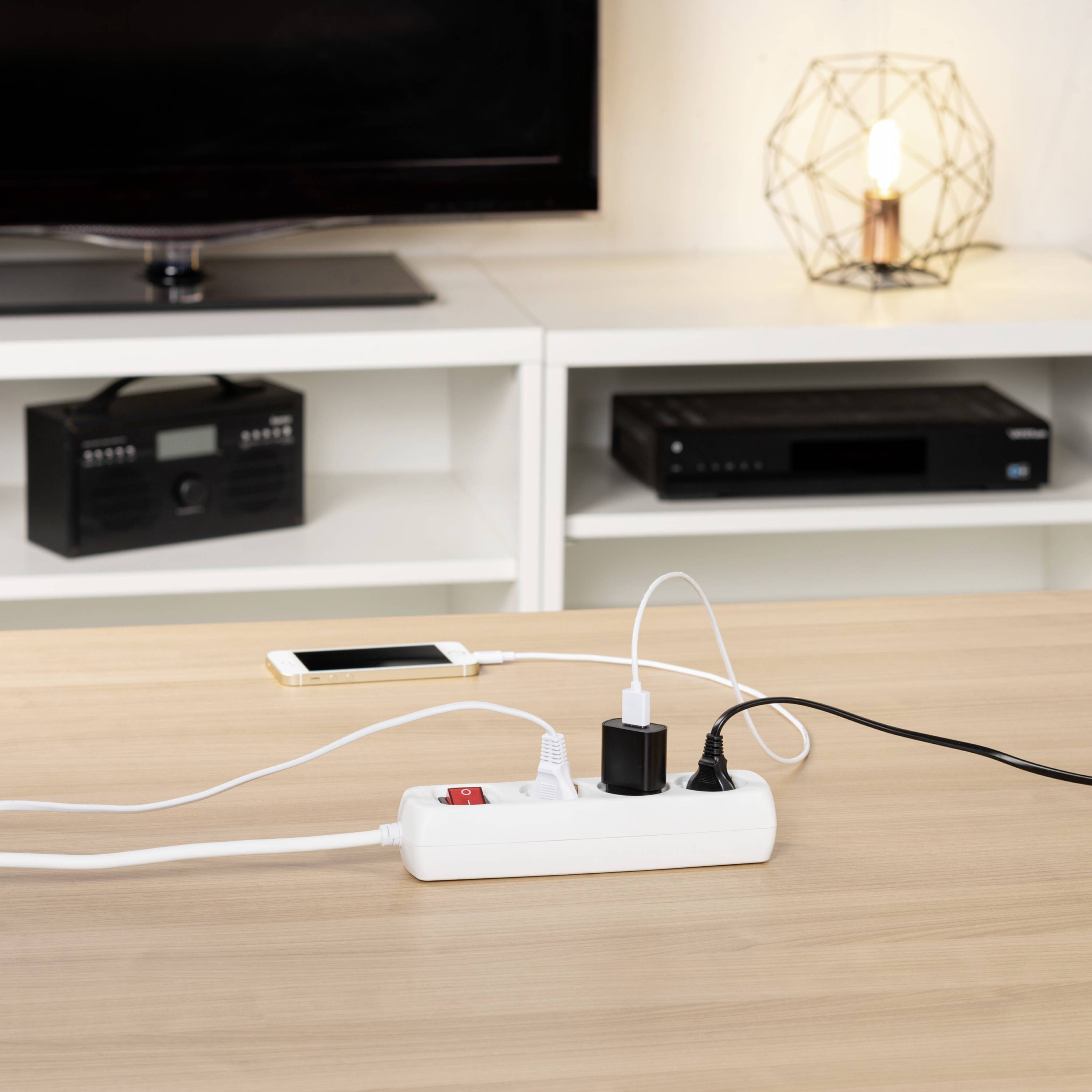 Hama 00030535 Steckdosenleiste mit Schalter 3fach Weiß Schutzkontakt 1 St.