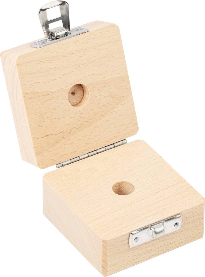 Holzkiste mit Scharnier und Verschluss, innen zwei Löcher.