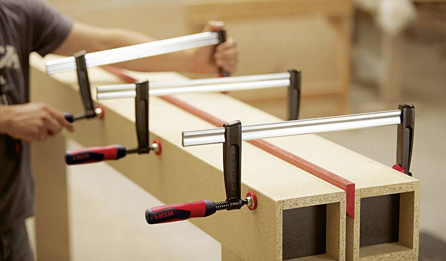 Bessey Temperguss-Schraubzwinge mit 2-Komponenten-Griff TPN30BE-2K Spann-Weite (max.):300mm Ausladungs-Maße:140mm