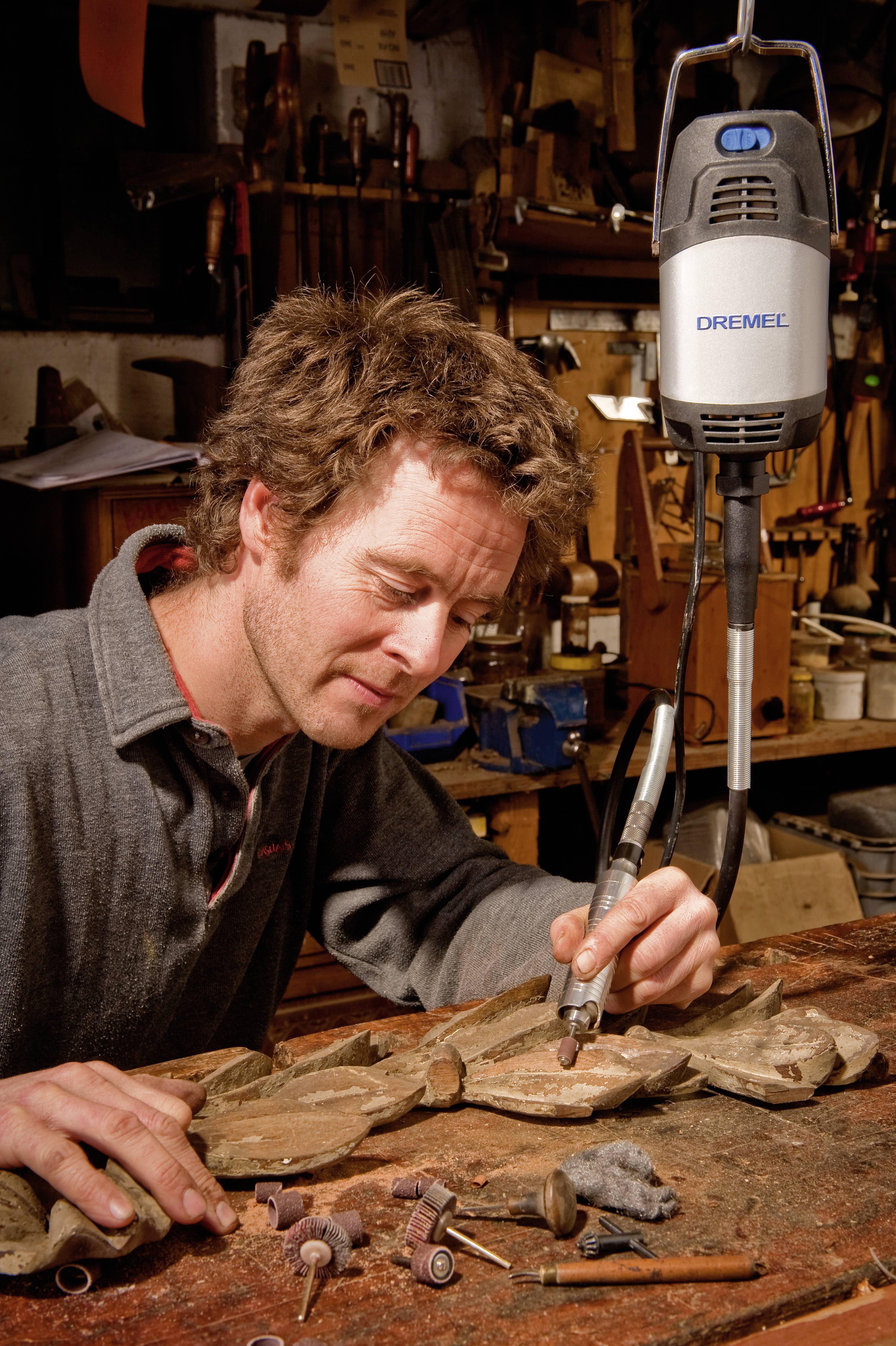 Dremel 9100-21 F0139100JA Multifunktionswerkzeug mit Zubehör 25teilig 300 W