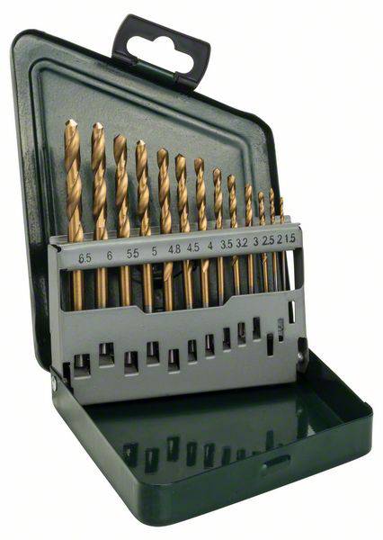 Bohrerset in grünem Etui, bestehend aus zehn Bohrern verschiedener Größen, von 1,5 bis 6,5 mm, ordentlich in Halterung einsortiert.