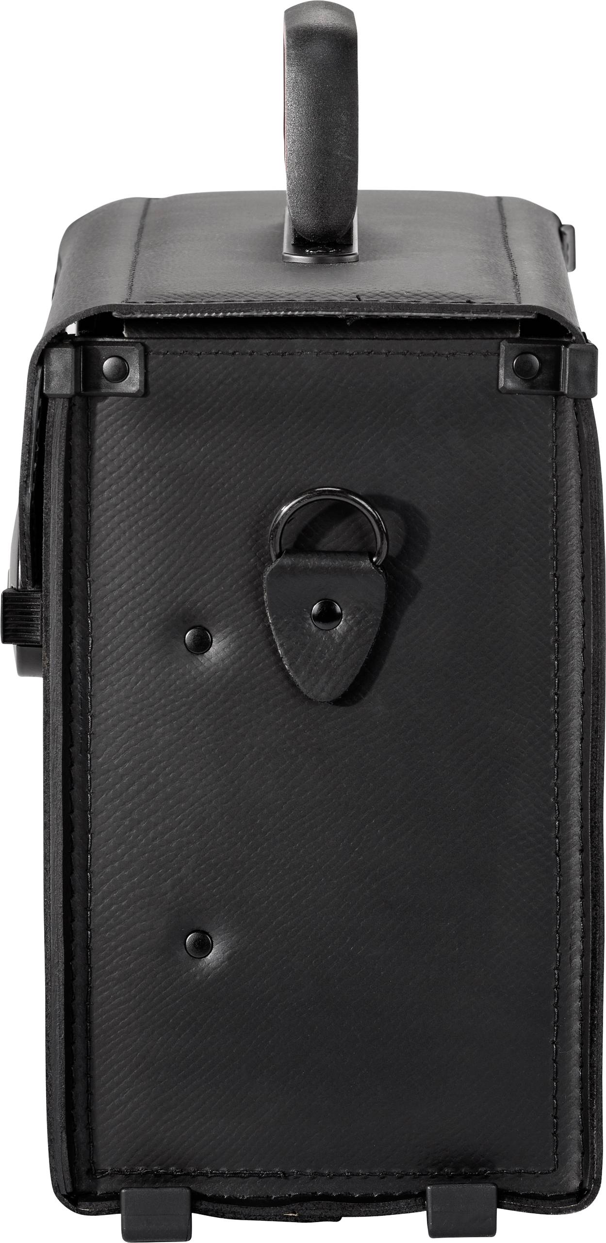 Schwarze Ledertasche von der Seite, mit Griff oben und metallenen Nieten sichtbar. Rechteckige Form, schlichtes Design.
