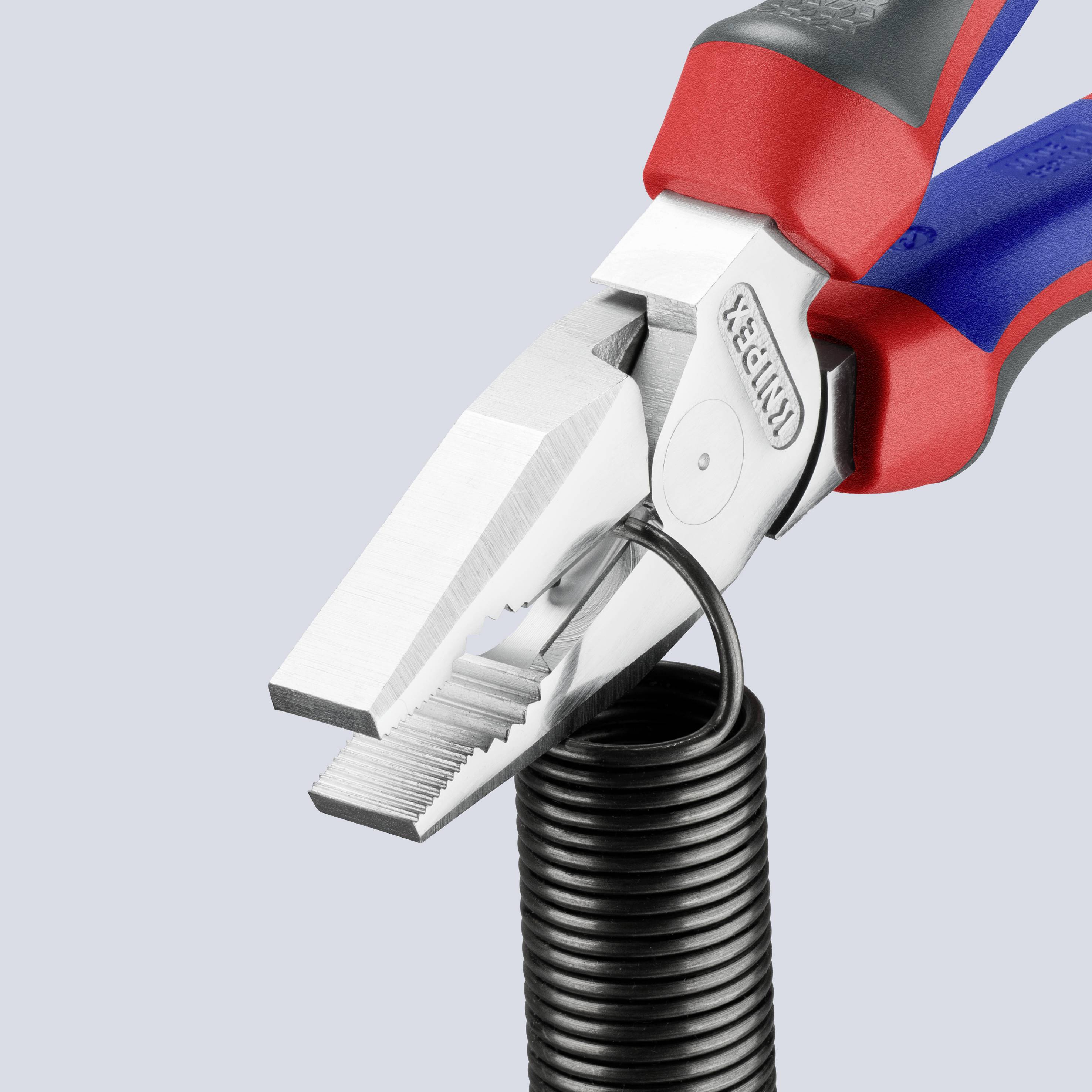 Knipex 02 05 200 Werkstatt Kraft-Kombizange 200 mm DIN ISO 5746