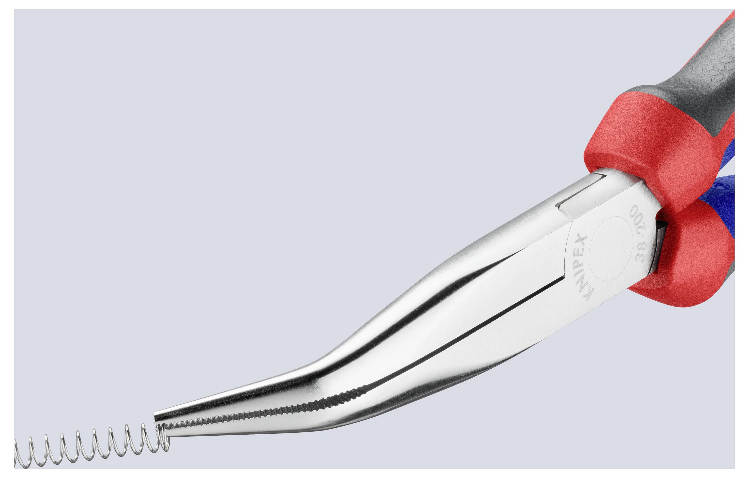 Ein Paar abgewinkelter Spitzzangen mit roten und blauen Griffen wird gezeigt, wie sie eine kleine Metallfeder greifen und ihre Präzision demonstrieren.