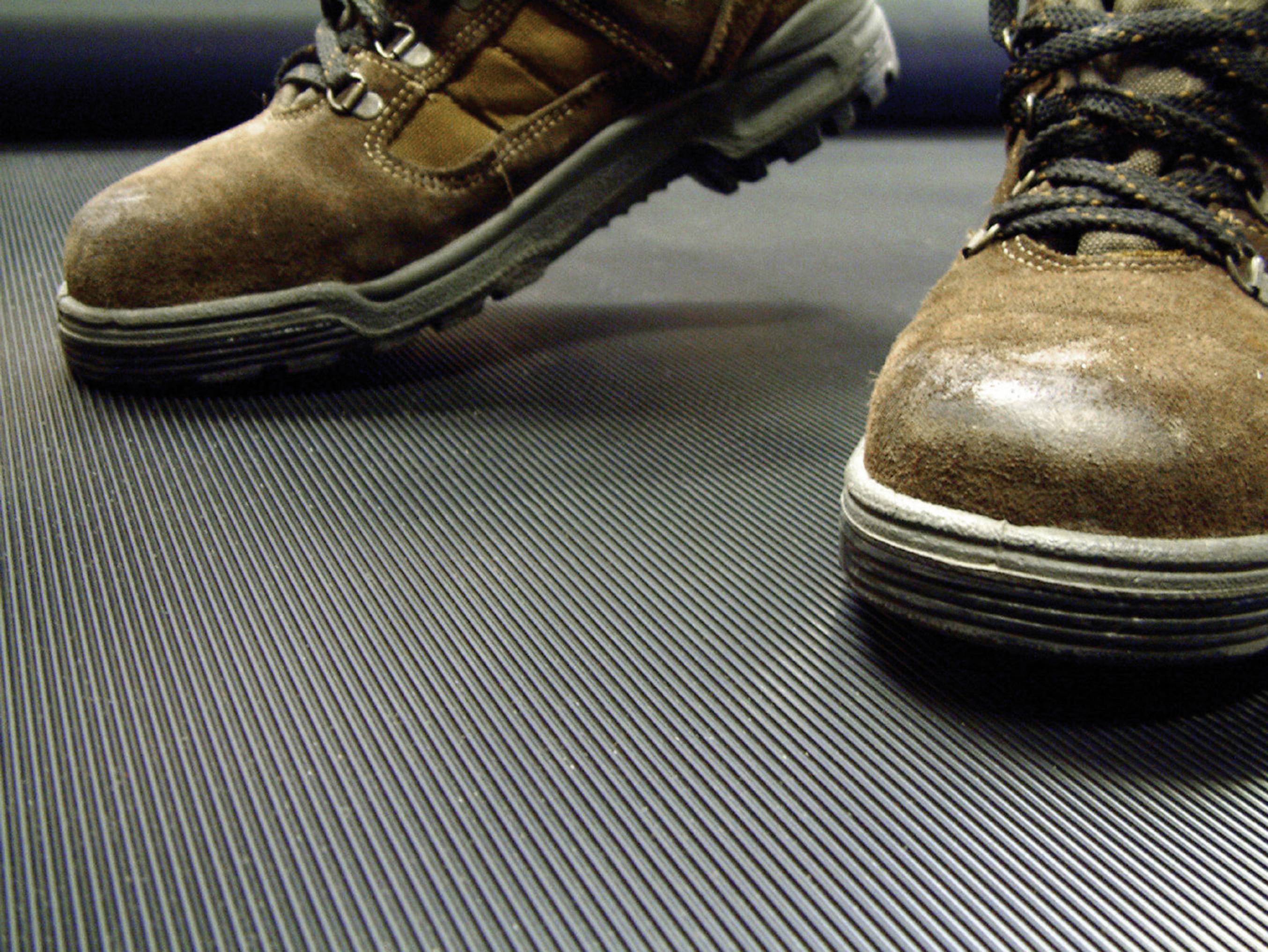 COBA Europe RR010020C Gummi-Läufer (L x B x H) 1m x 1.2m x 3mm (Meterware) Schwarz