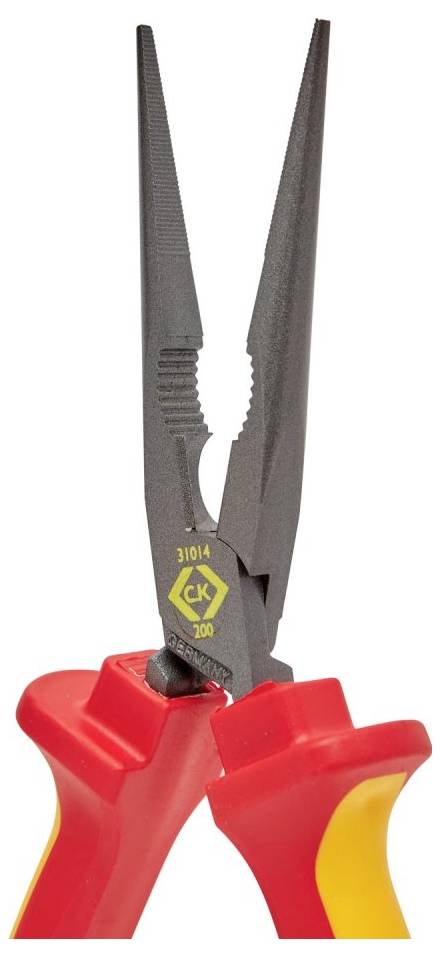 Rote Zange mit gelben Akzenten, speziell für elektrische Arbeiten, zeigt spitz zulaufende Zangenbacken, die Feinbearbeitung ermöglichen.