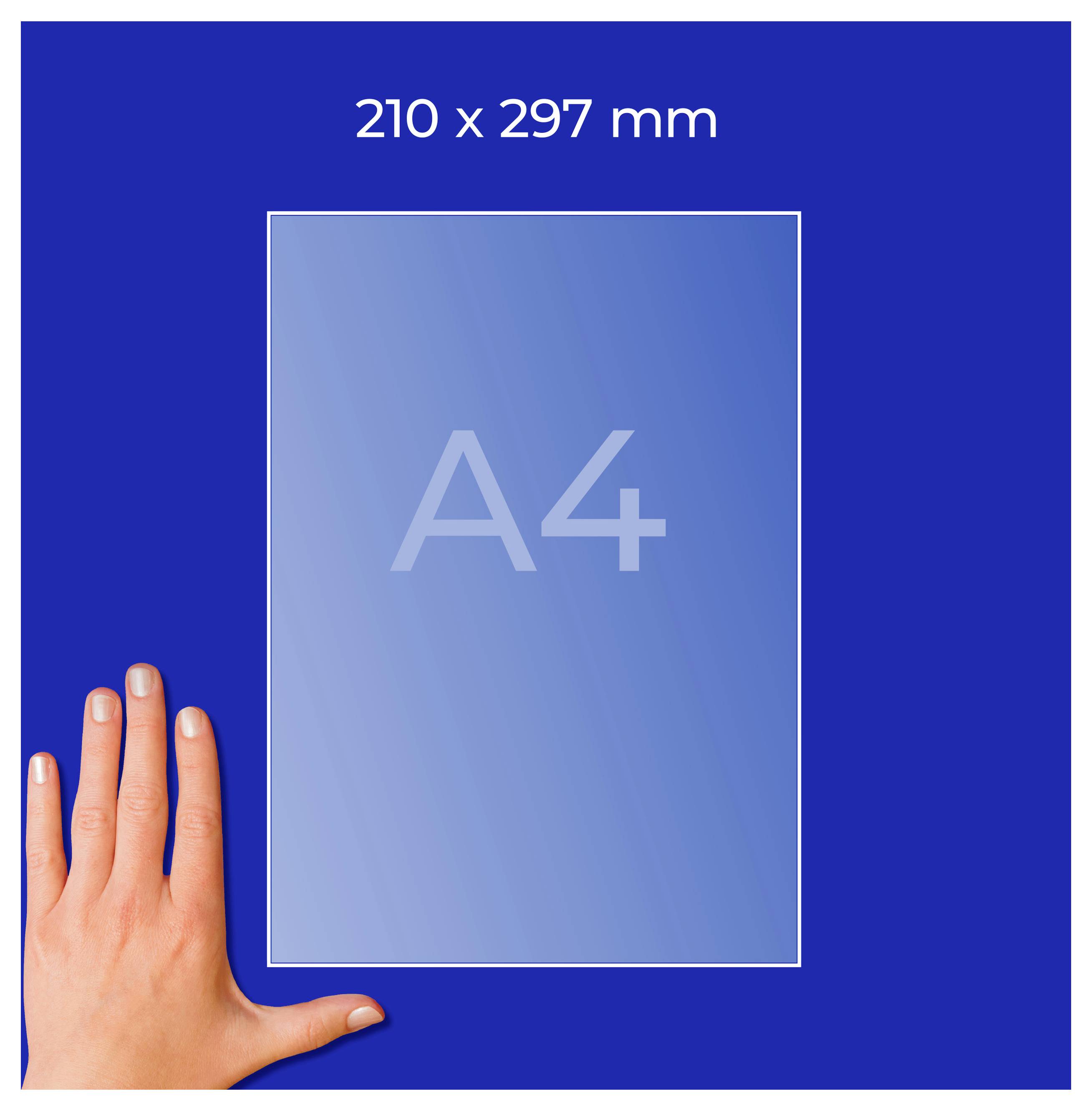 A4-Format: Blattgröße 210 x 297 mm auf blauem Hintergrund, mit Hand zur Größenveranschaulichung.