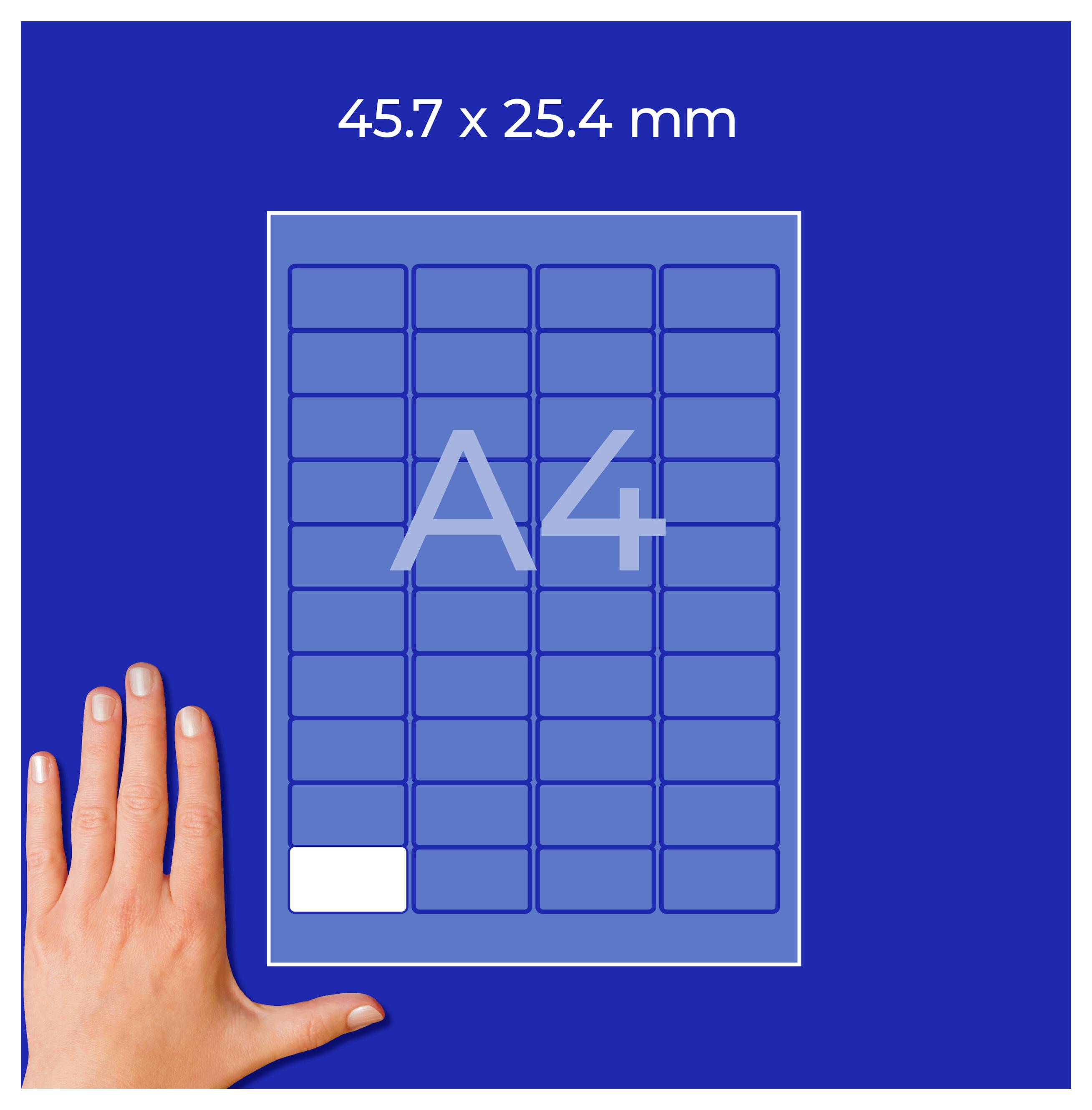 Illustration einer A4-Etikettenvorlage: 45,7 x 25,4 mm, Raster mit vielen rechteckigen Feldern; eine Hand zeigt die Größe.