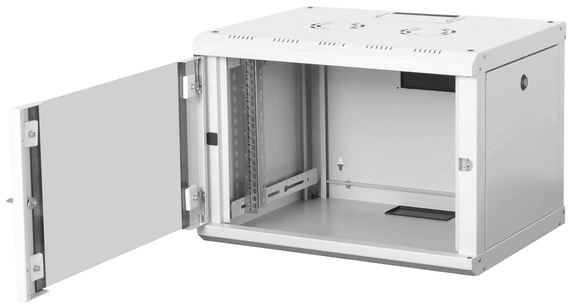 Weißer, offener Wandschrank aus Metall mit geöffneter Fronttür, geeignet zur Aufbewahrung von technischen Geräten oder Netzwerkausrüstung.