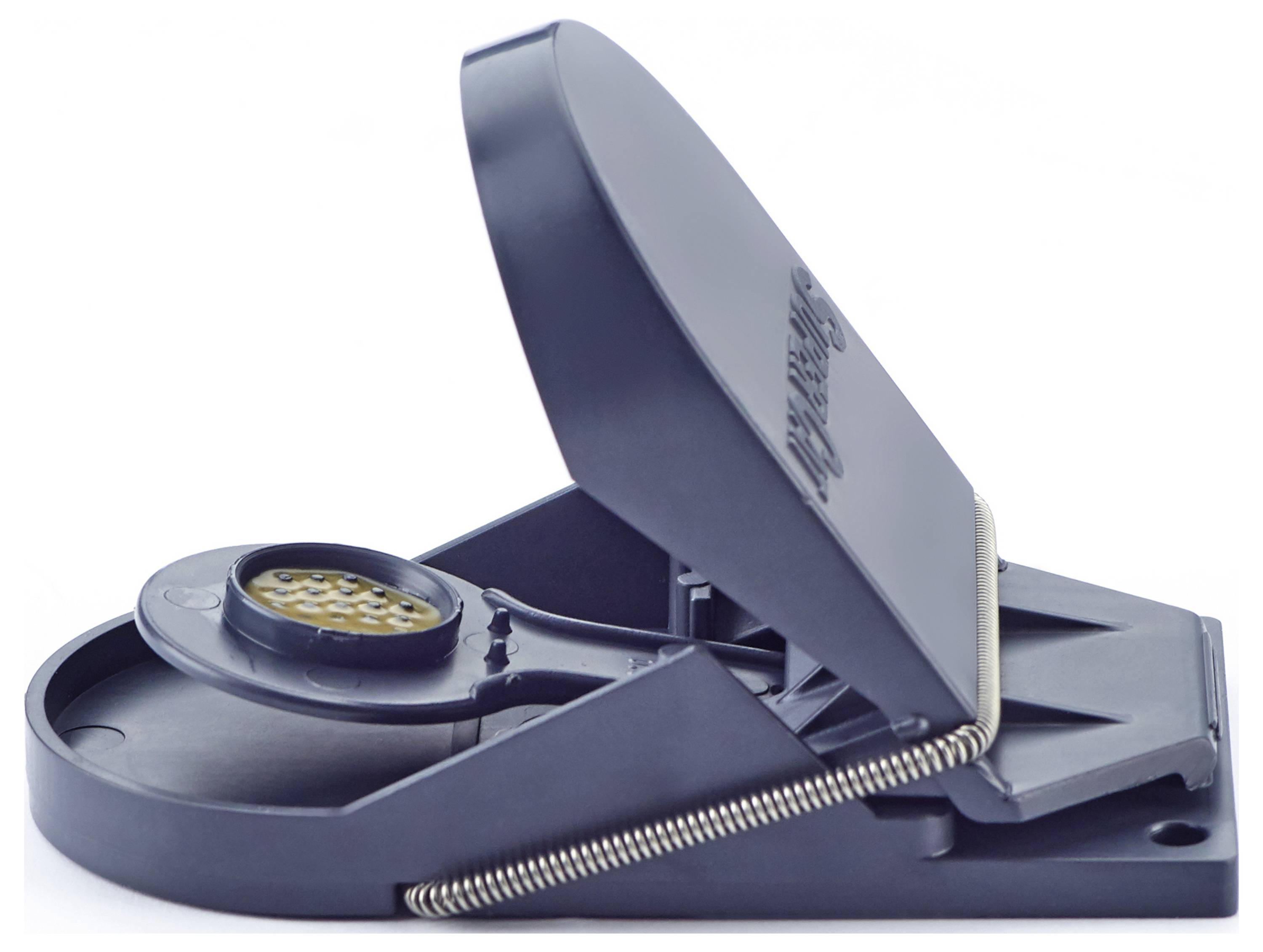 Eine schwarze und rote Schnappfalle für Mäuse, gespannt und einsatzbereit, mit einem sichtbaren Köderbereich und Metallspanner zum Fangen von Nagetieren.