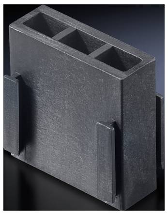 Ein schwarzer, rechteckiger Kunststoffstecker mit drei Buchsen, geeignet zur elektrischen Verbindung; seitliche Halteclips erkennbar.