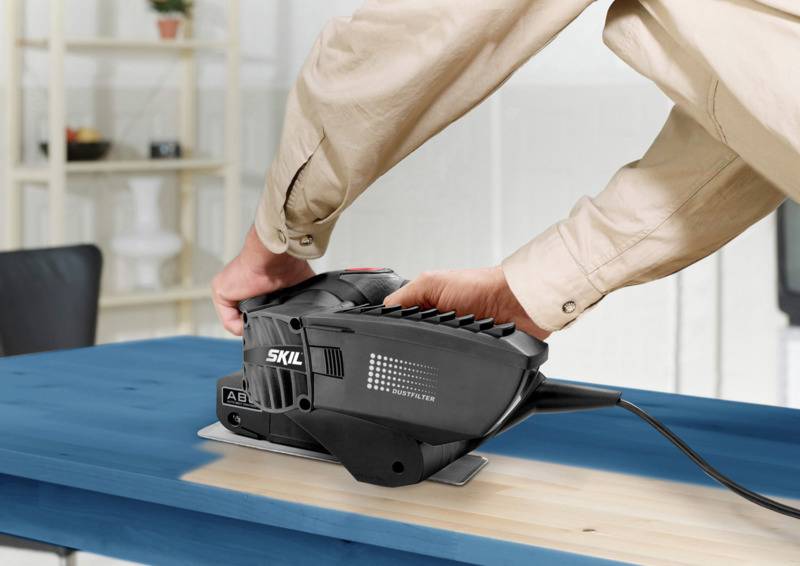 SKIL 1215 AA F0151215AA Bandschleifer 650 W 76 x 130 mm Band-Breite 76 mm Band-Länge 457 mm