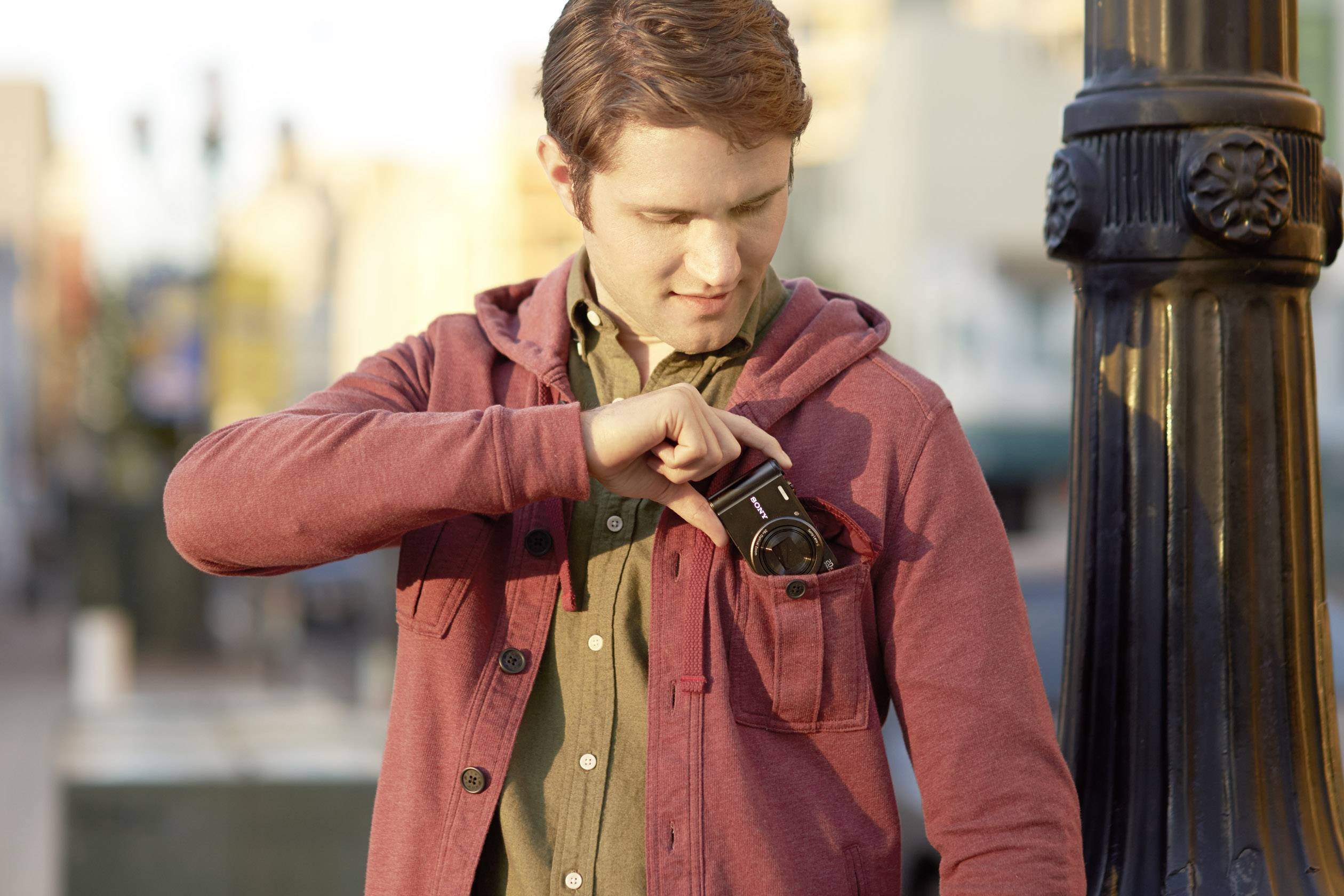 Sony Cyber-Shot DSC-WX350B Digitalkamera 18.2 Megapixel Opt. Zoom: 20 x Schwarz Full HD Video, WiFi