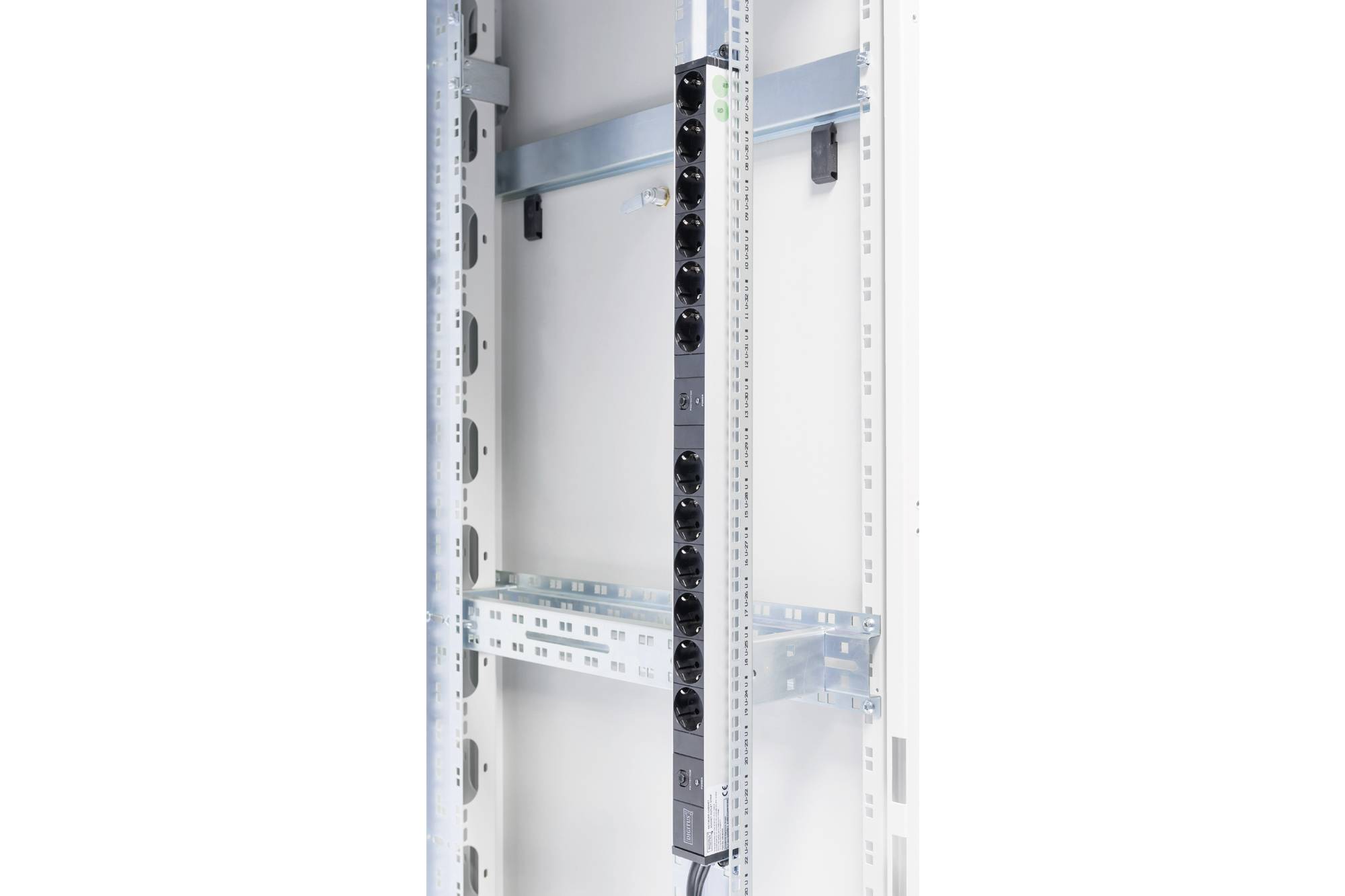 Digitus DN-95405 19 Zoll Netzwerkschrank-Steckdosenleiste 1 HE Schutzkontaktsteckdose Schwarz