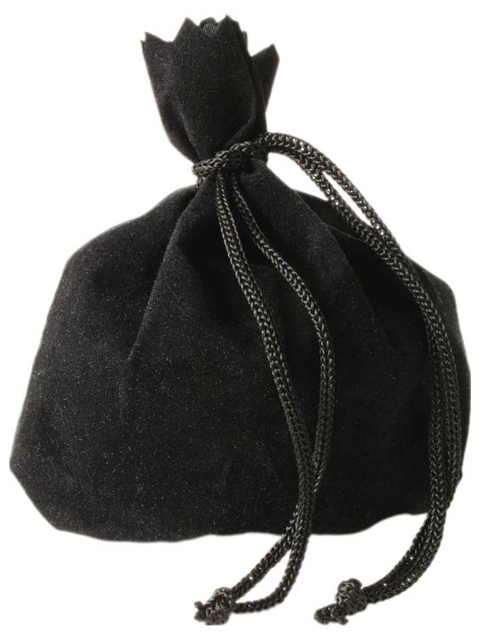 Schwarze Samtbeutel mit Kordelzug auf weißem Hintergrund isoliert.