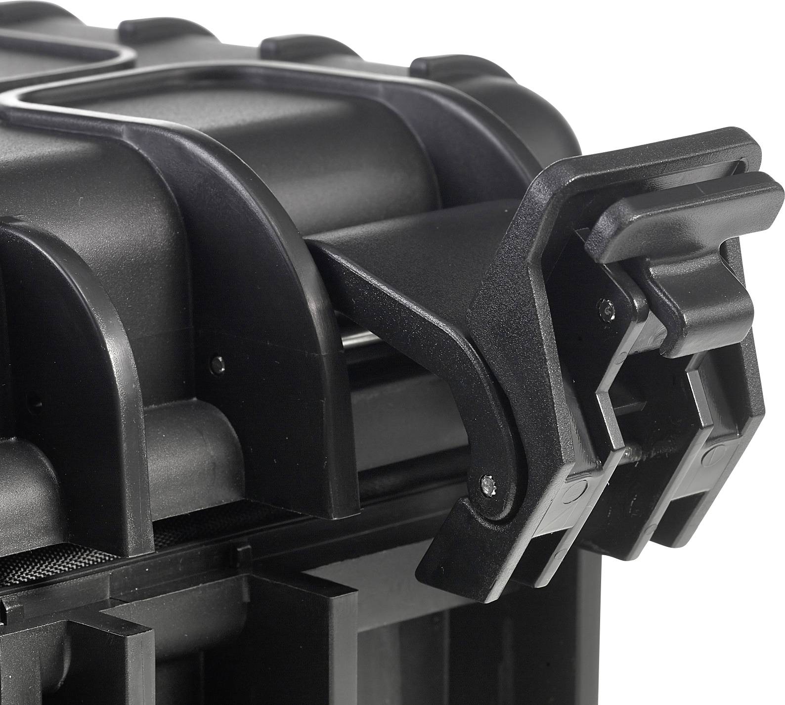 Der Verschlussmechanismus eines robusten schwarzen Hartschalenkoffers, der Schutz und Sicherheit bietet.