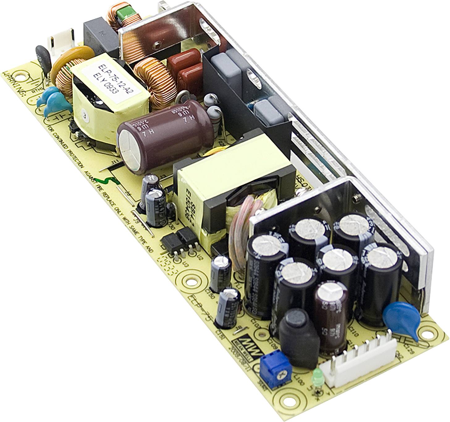 Elektronische Leiterplatte: Verschiedene elektronische Komponenten auf einer gelben Platine, einschließlich Transformatoren, Kondensatoren und Widerständen.