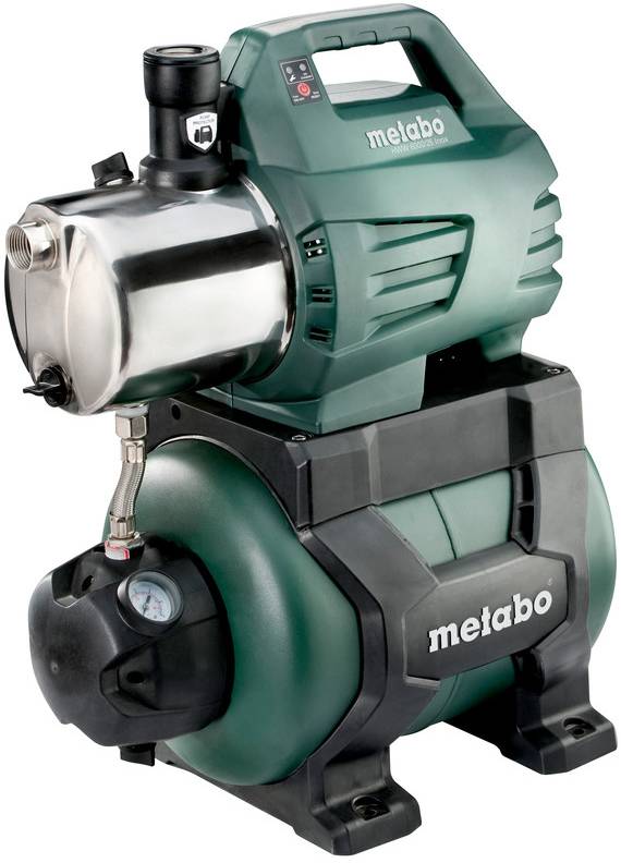 Metabo-Elektro-Wasserpumpenanlage mit Drucktank und Manometer, dargestellt auf weißem Hintergrund.