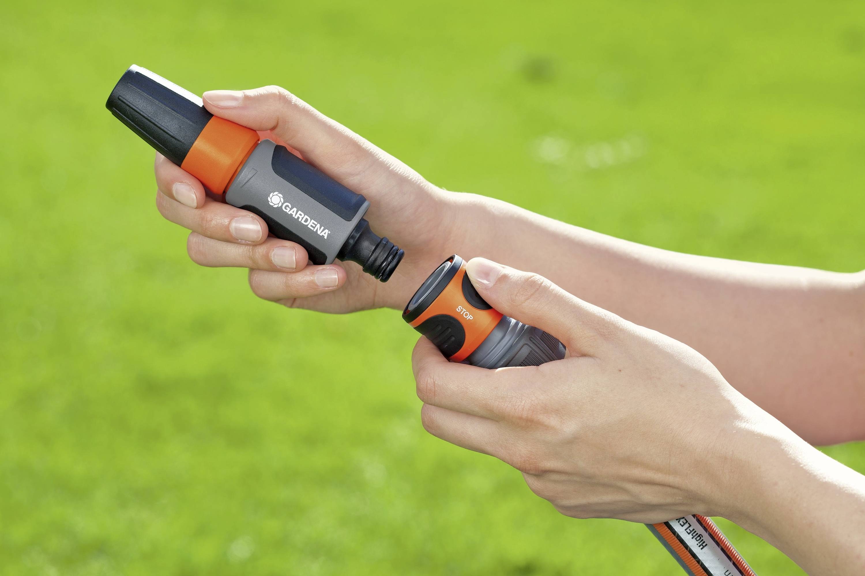 Gardena 18291-20 Gartenspritze mit Anschluss-Set