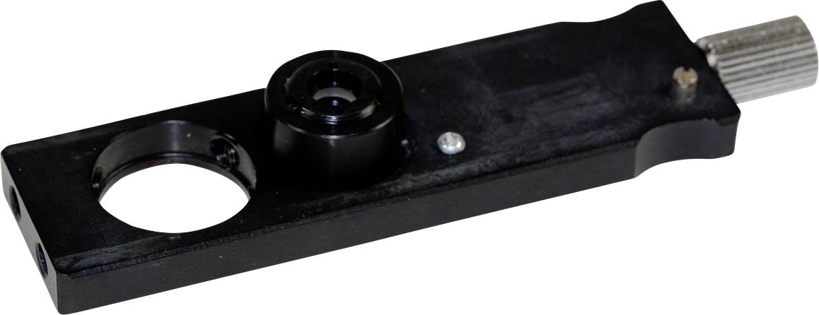 Ein rechteckiges, schwarzes Metallwerkzeug mit zwei kreisförmigen Aussparungen und einem gerändelten Metallgriff.