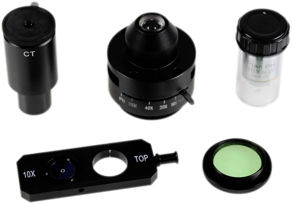 Laborausrüstung mit verschiedenen optischen Komponenten, darunter eine Linse, Objektivhalter und ein Fläschchen mit Aufschrift.