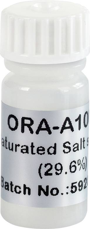 Kleines, weißes Plastikfläschchen mit Etikett 'ORA-A10 Saturated Salt (29.6%), Batch No.: 592'.