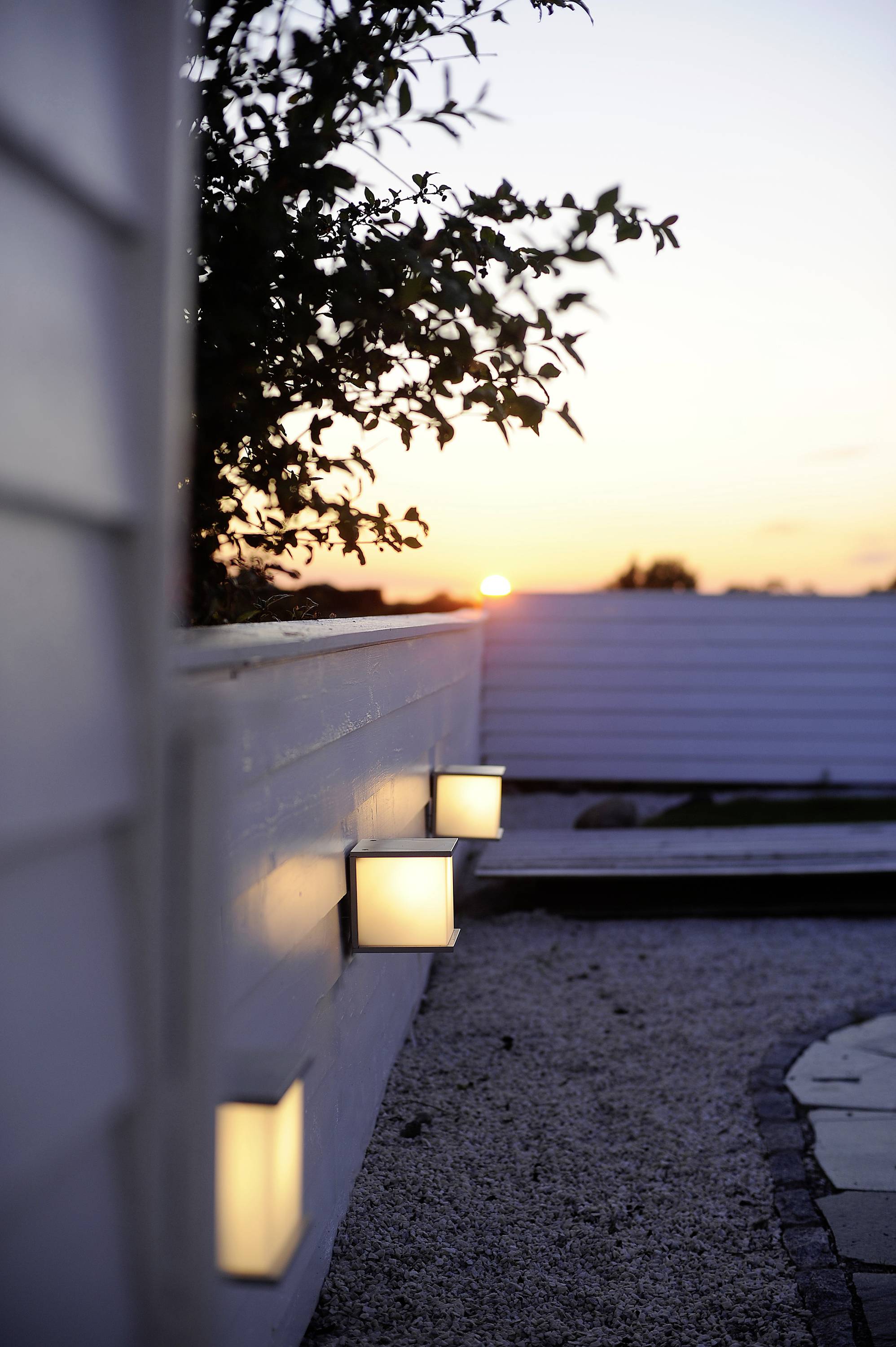 ECO-Light Cube 1846 gr Außenwandleuchte Energiesparlampe, LED E27 60 W Anthrazit