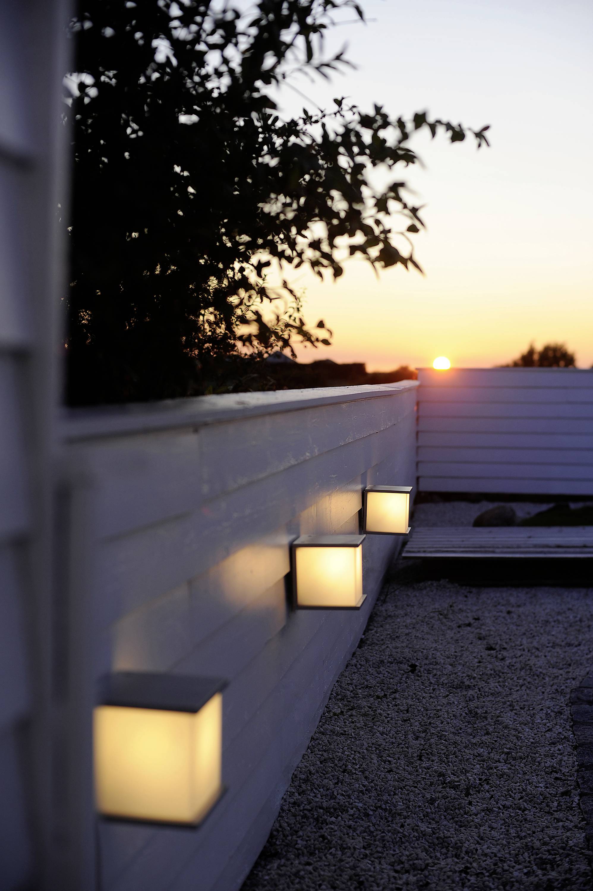 ECO-Light Cube 1846 gr Außenwandleuchte Energiesparlampe, LED E27 60 W Anthrazit