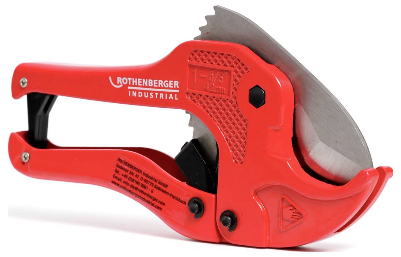 Roter Kunststoffrohrschneider mit großer gebogener Metallklinge, Marke 