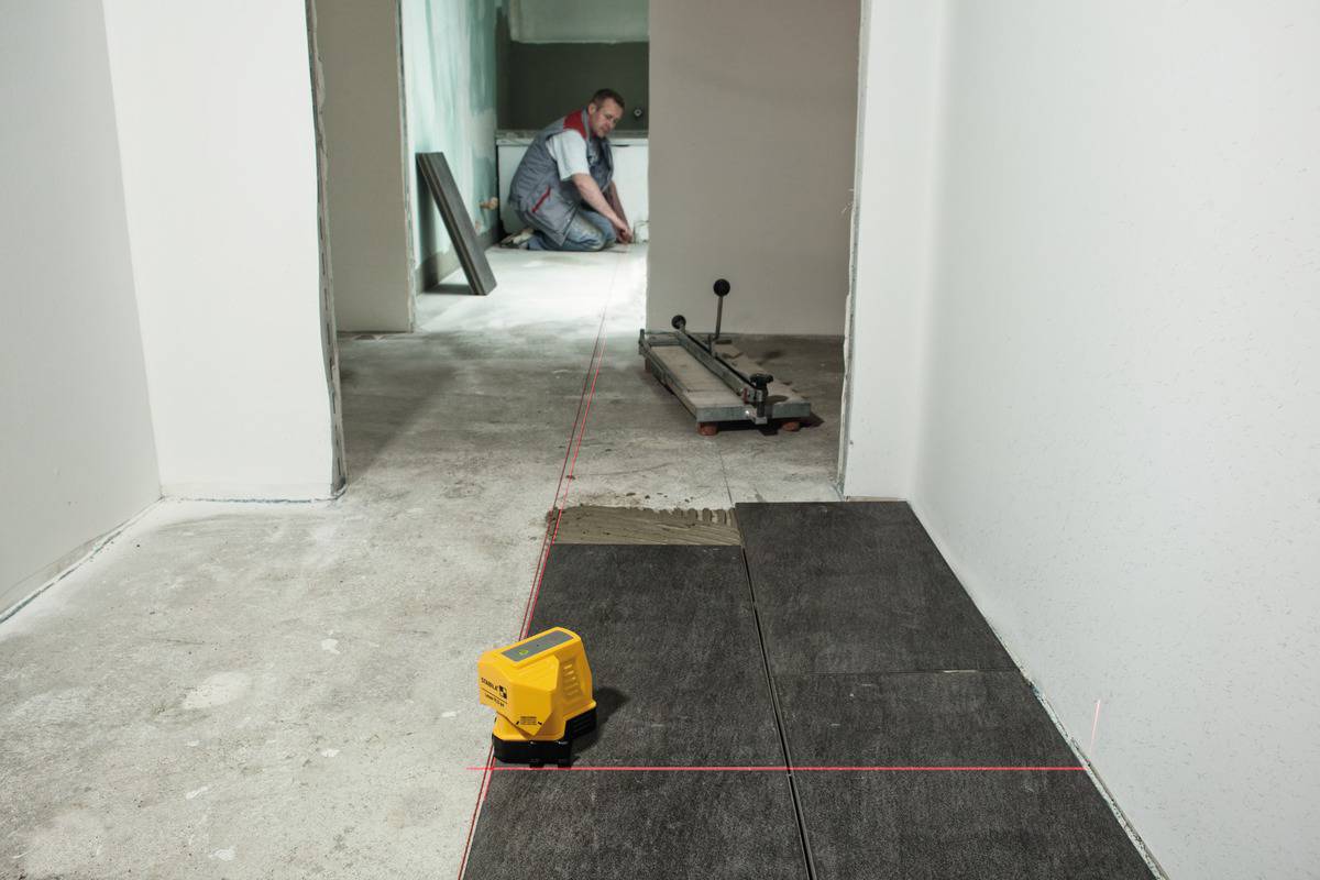 Stabila FLS 90, 3-pcs Bodenlinienlaser Reichweite (max.): 15m