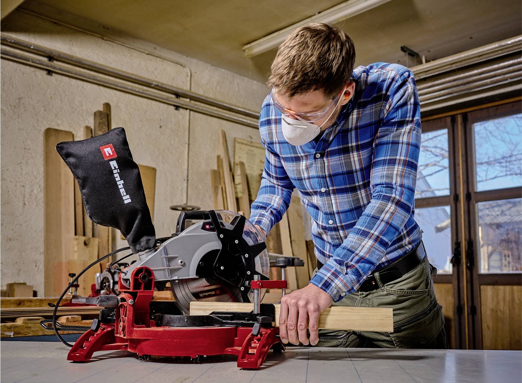 Einhell TC-MS 2513 L Kapp- und Gehrungssäge 250 mm 30 mm 1600 W