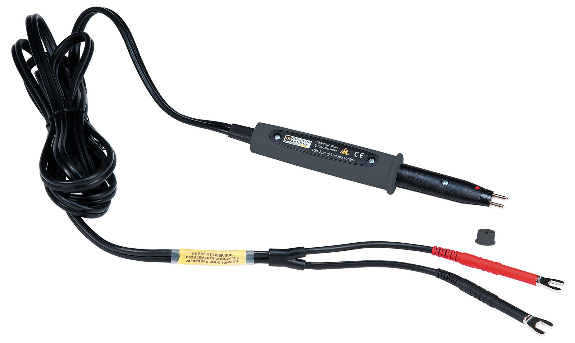 Ein Spannungsprüfer mit zwei Kabeln: ein rotes und ein schwarzes, jeweils mit Krokodilklemmen. Der Prüfer hat ein schwarzes Gehäuse.
