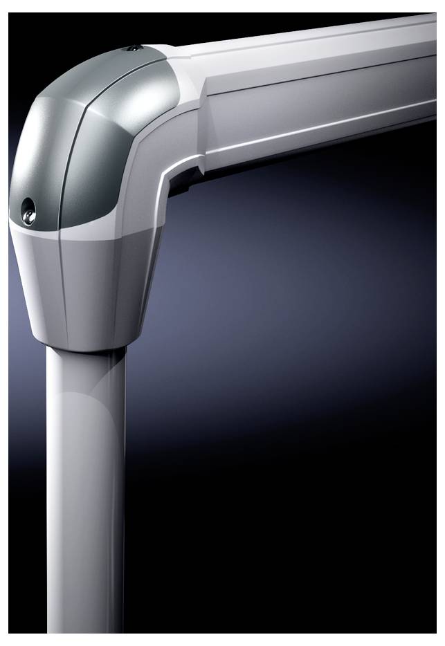 Nahaufnahme einer modernen, silbernen Ecke eines Metallrahmens oder einer Struktur vor einem dunklen Hintergrund.