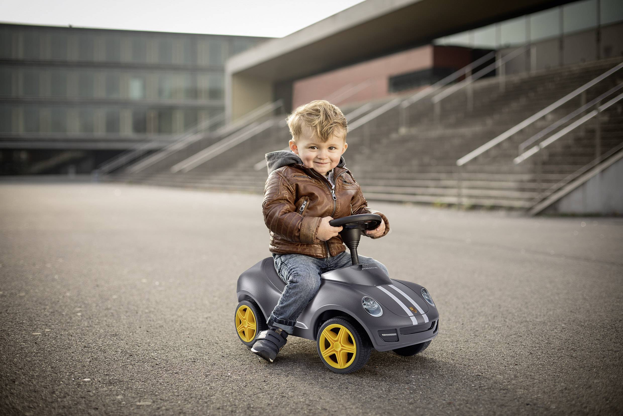 Baby Porsche silber mit Rennstreifen