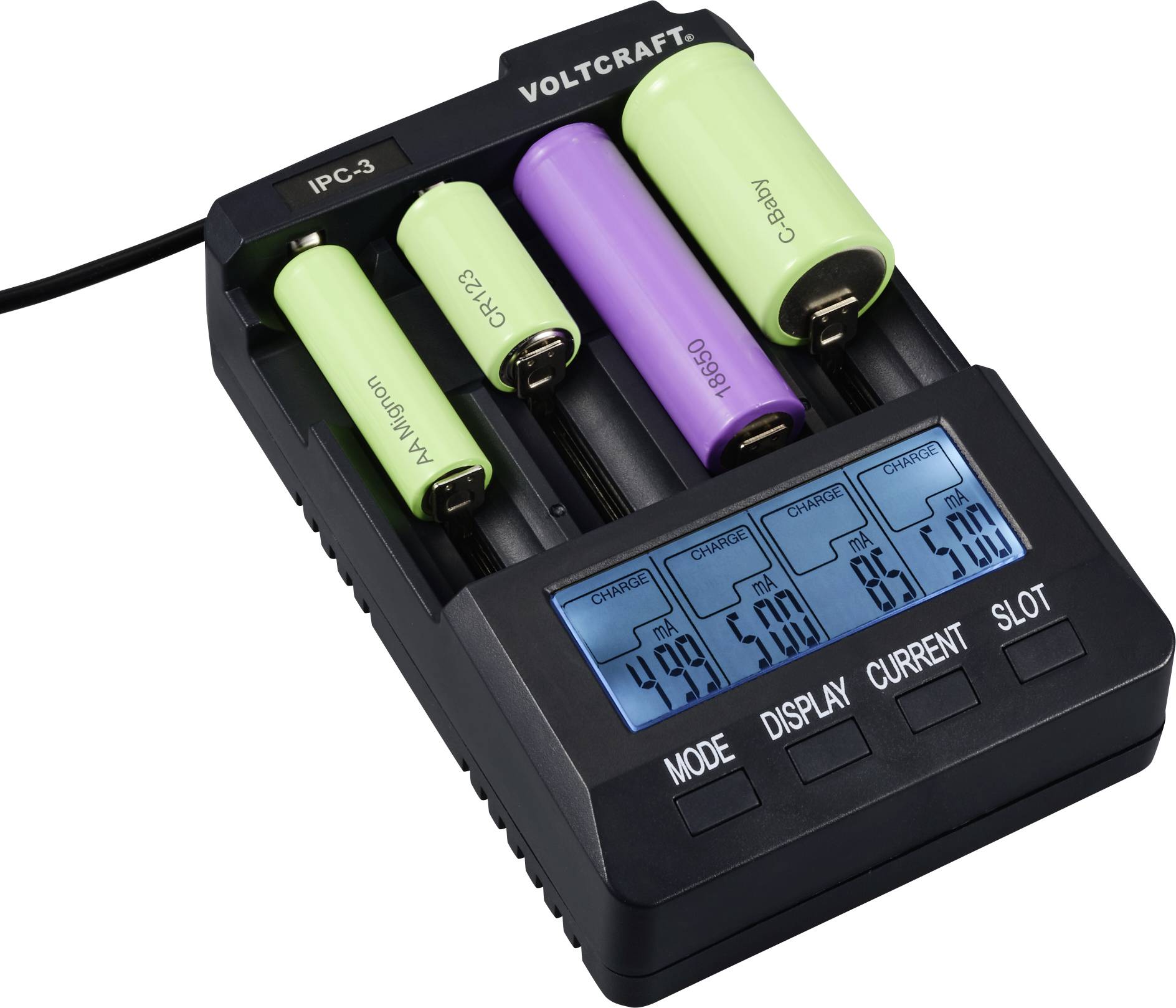Ein Batterieladegerät lädt vier unterschiedlich große Lithium-Ionen-Akkus. Das Display zeigt Spannungen und Ladezustände an.