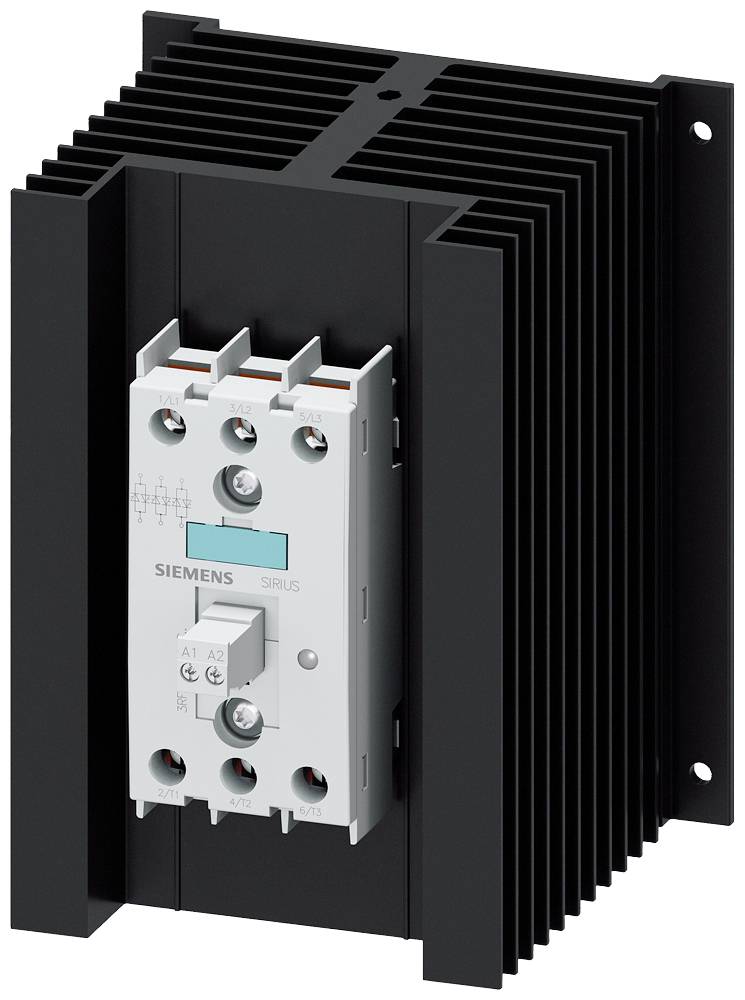 Ein schwarzer Kühlkörper mit einem weißen elektrischen Relais in der Mitte. Das Relais ist von der Marke Siemens.